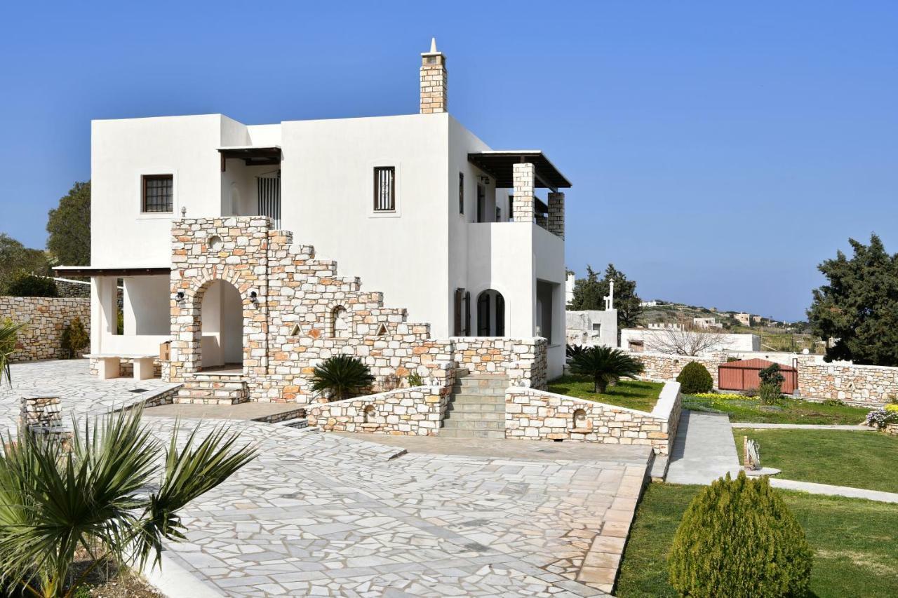 Villa Trifylia Paro Esterno foto